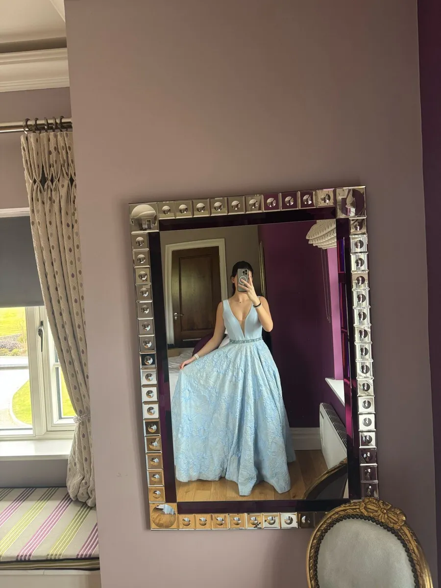 Debs dress - Image 2