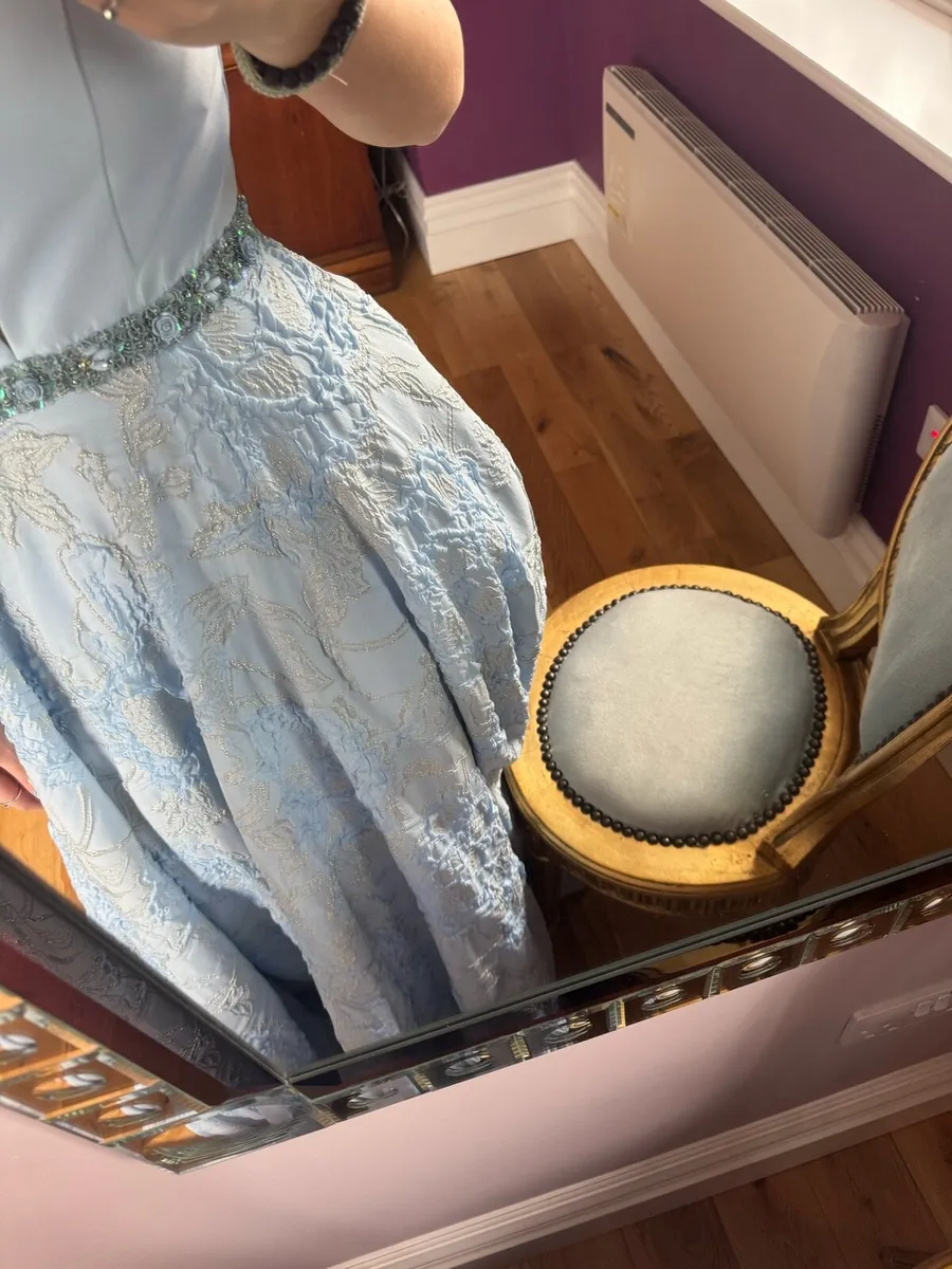 Debs dress - Image 3