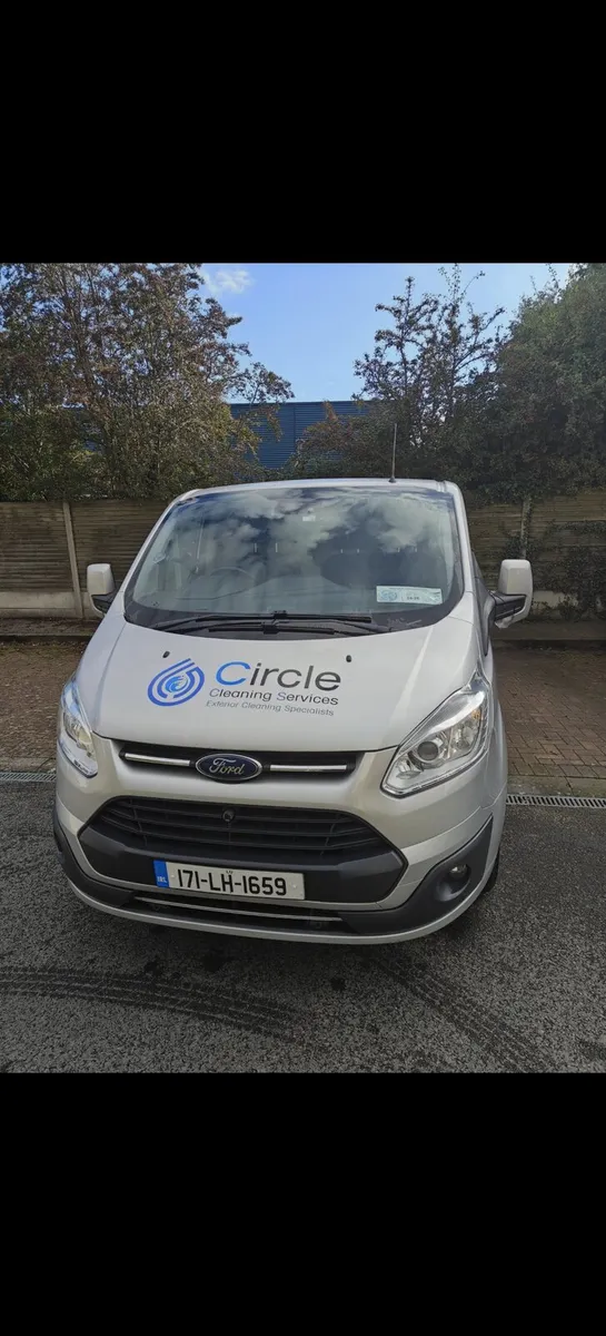 Window cleaning, pressure washing, gutter cleaning - Image 2