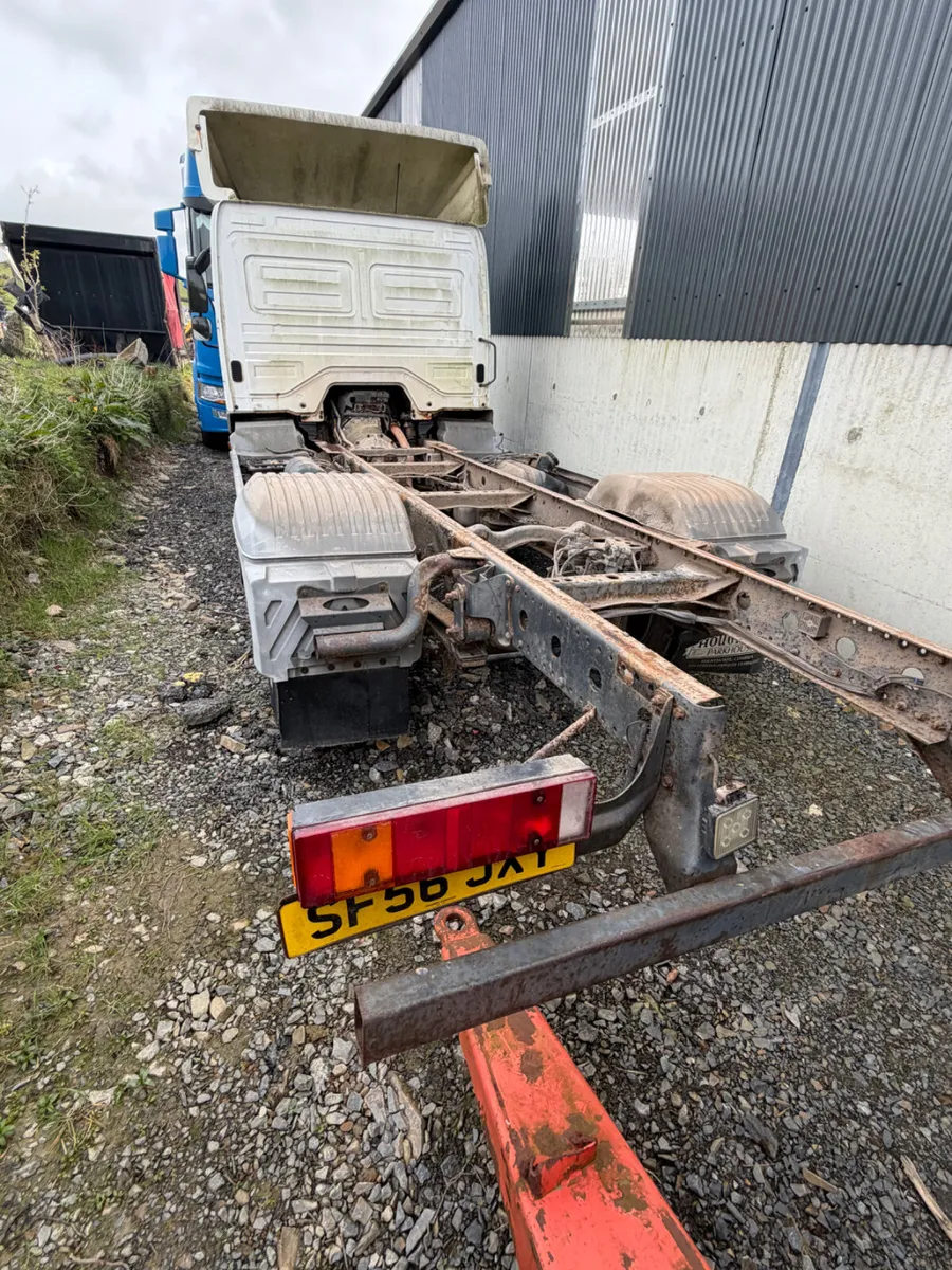 Mercedes-Benz - Image 3