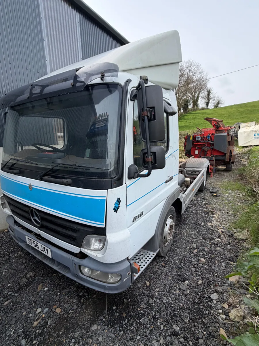 Mercedes-Benz - Image 1