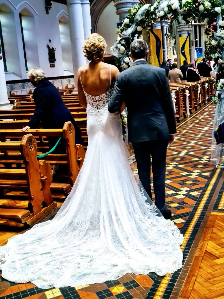 Wedding Cars - Image 1