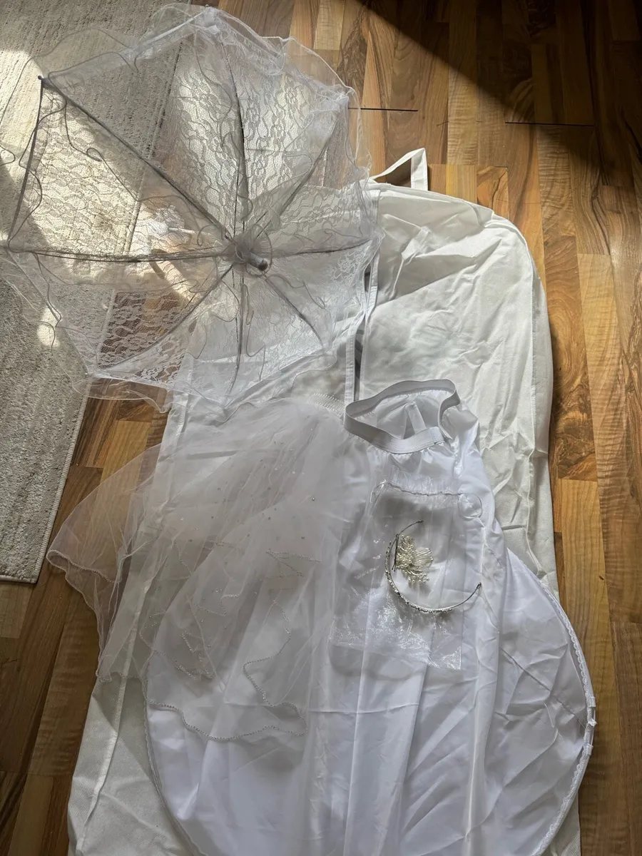 Communion dress - Image 4
