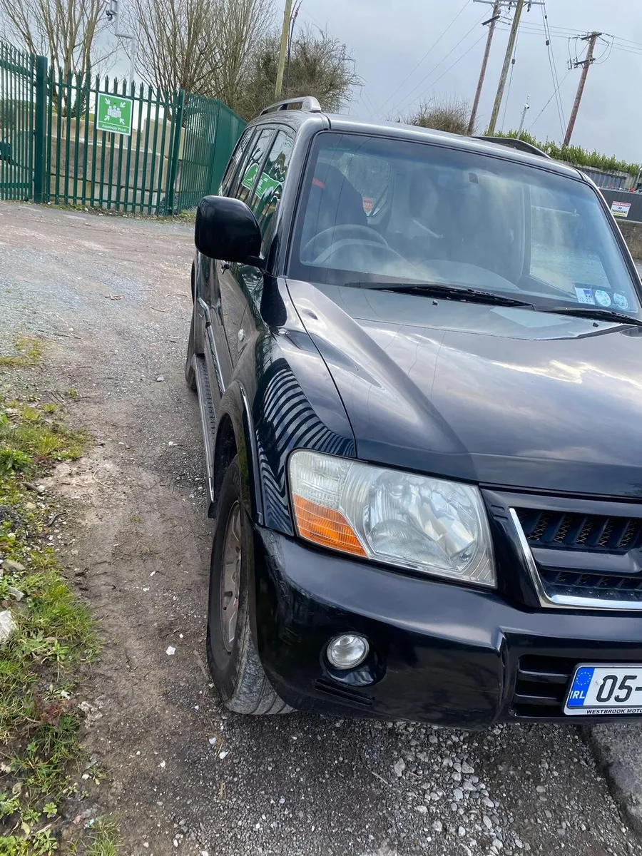 Mitsubishi Pajero 3.2 Auto - Image 4