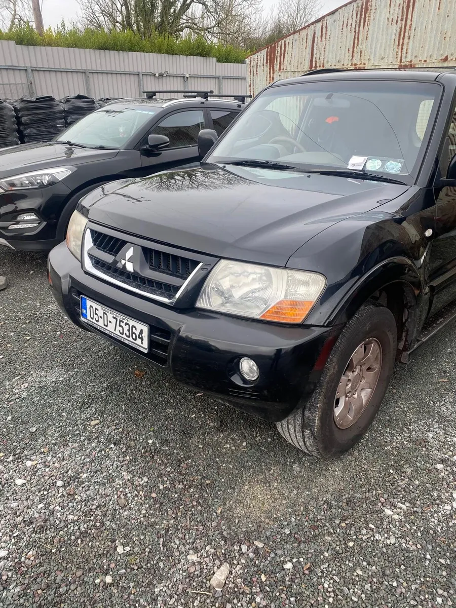 Mitsubishi Pajero 3.2 Auto - Image 1