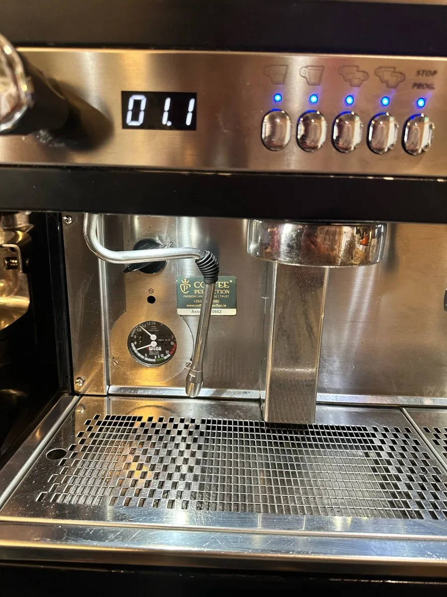 WEGA COFFEE MACHINE 2 GROUP HEAD - Image 2