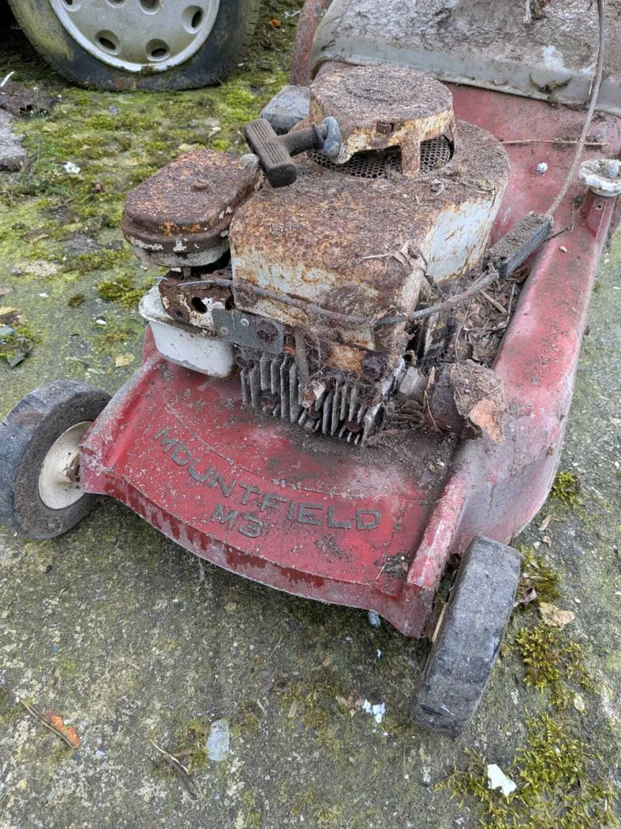 Mountfeild m3 vintage lawn mower - Image 1