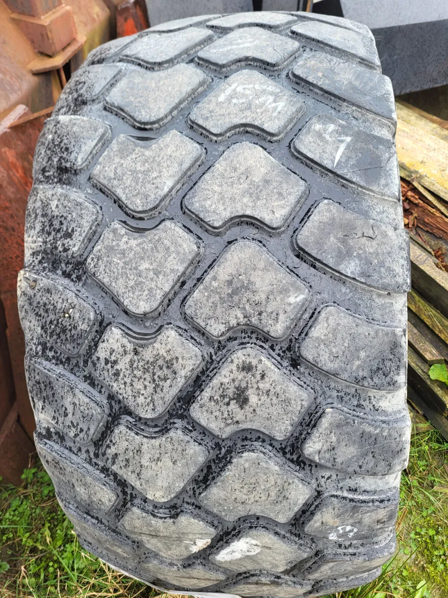 Alliance 560 60 22.5 tyre - Image 1