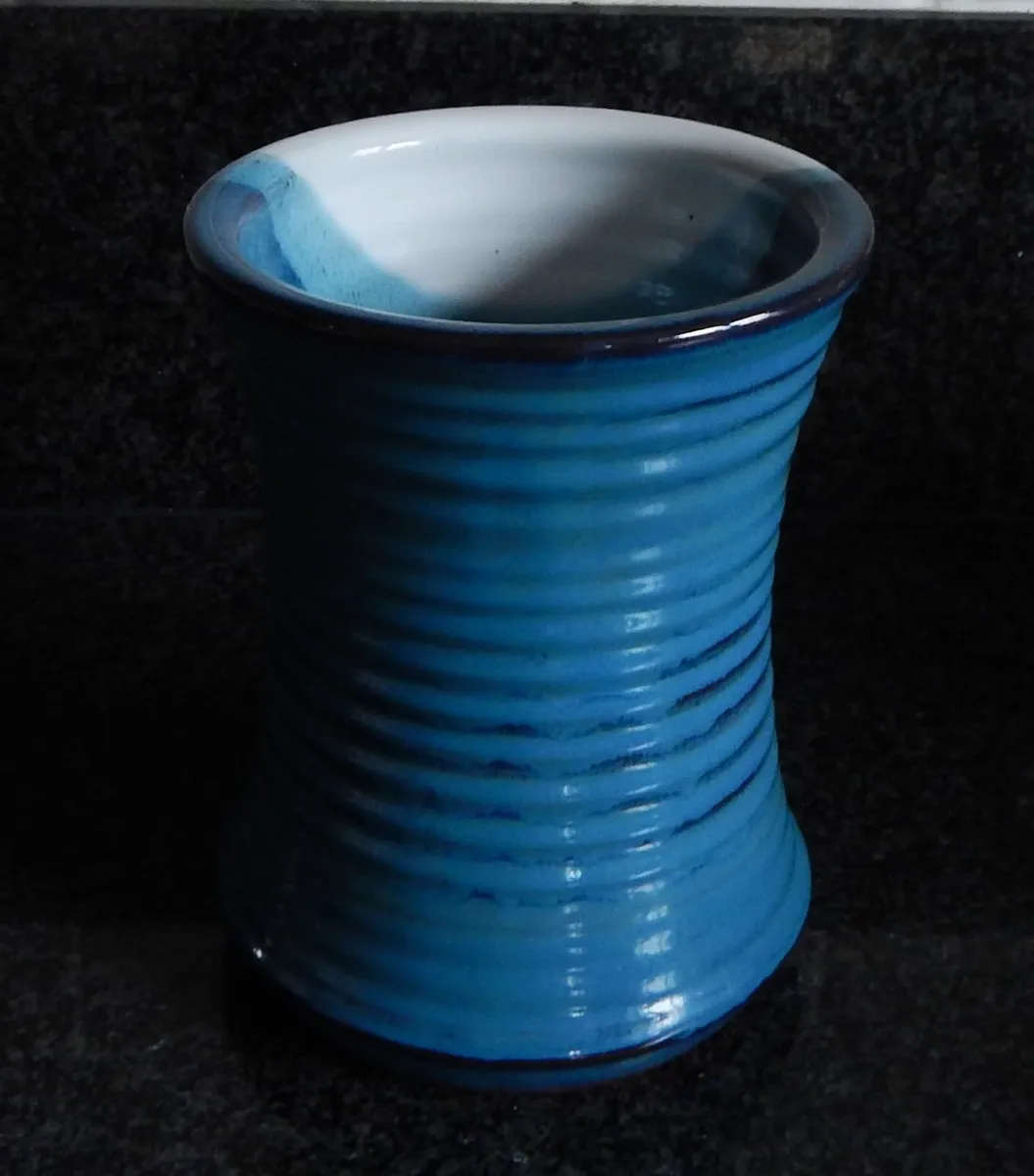 Shanagarry Pottery ‘Atlantic Wave Collection’ Vase - Image 2