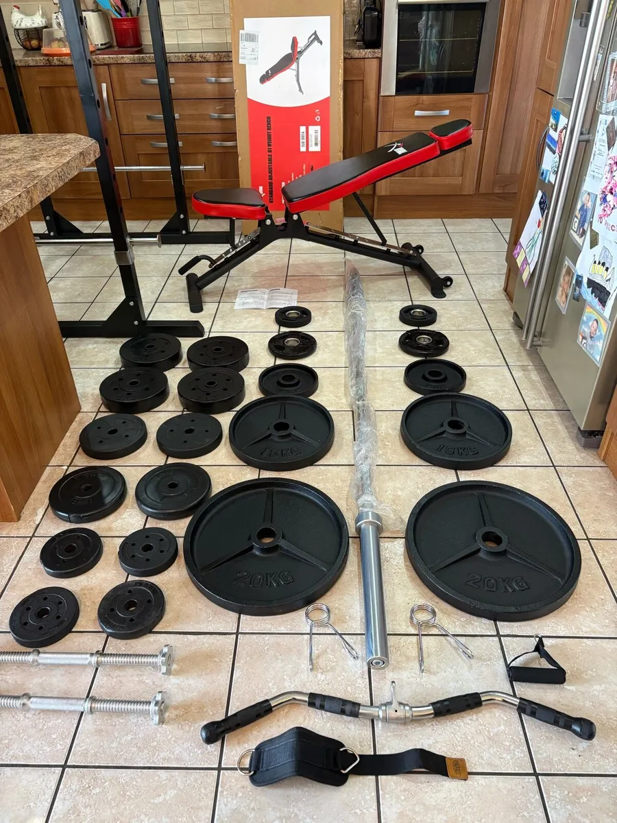 MOST ITEMS NEW!!! POWER RACK WEIGHTLIFTING SET!!! - Image 2