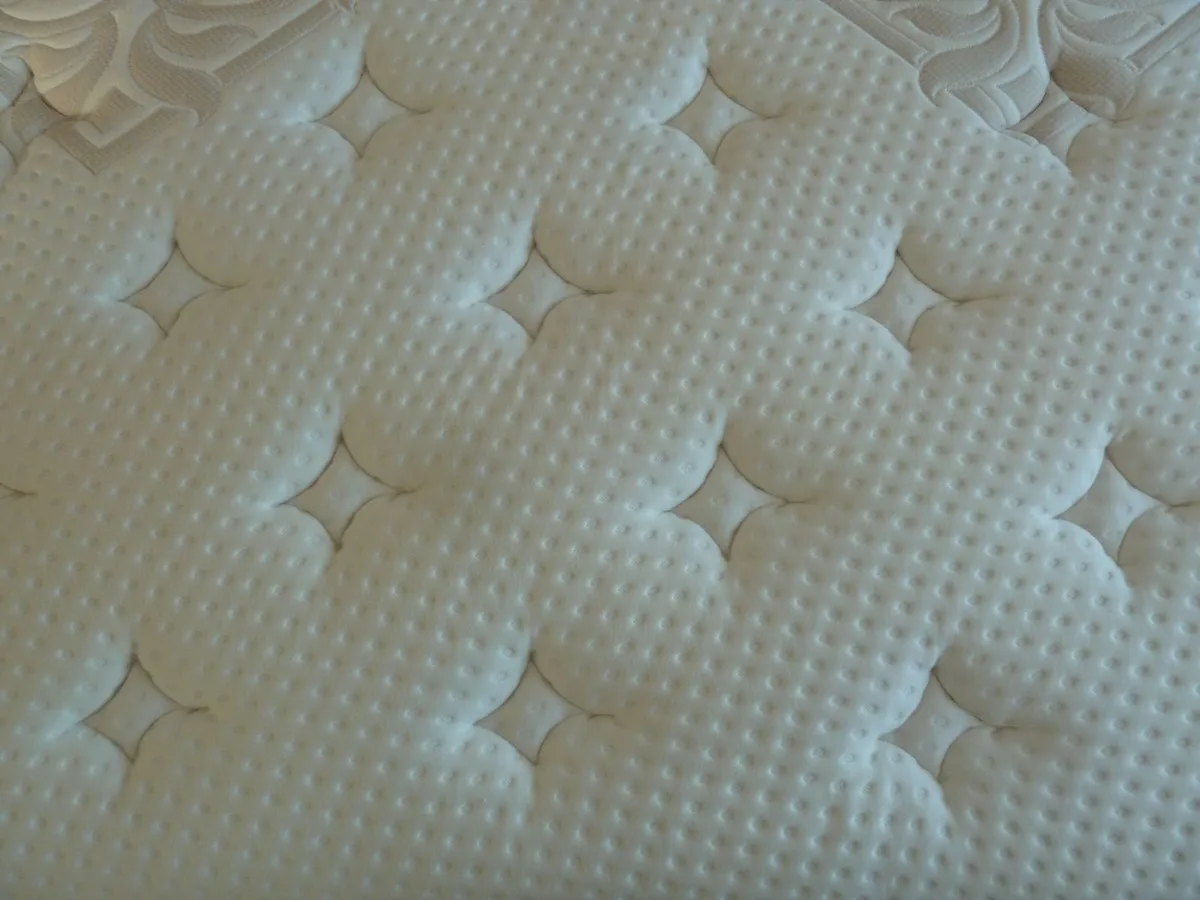 Luxury SuperKing Orion Gold Divan Bed Set - Image 2