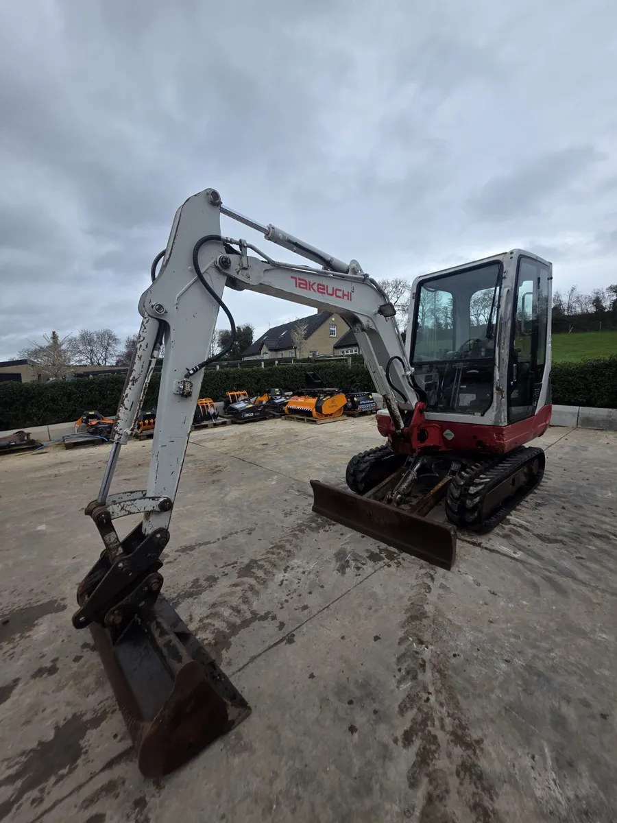 2009 TAKEUCHI TB228 - Image 1