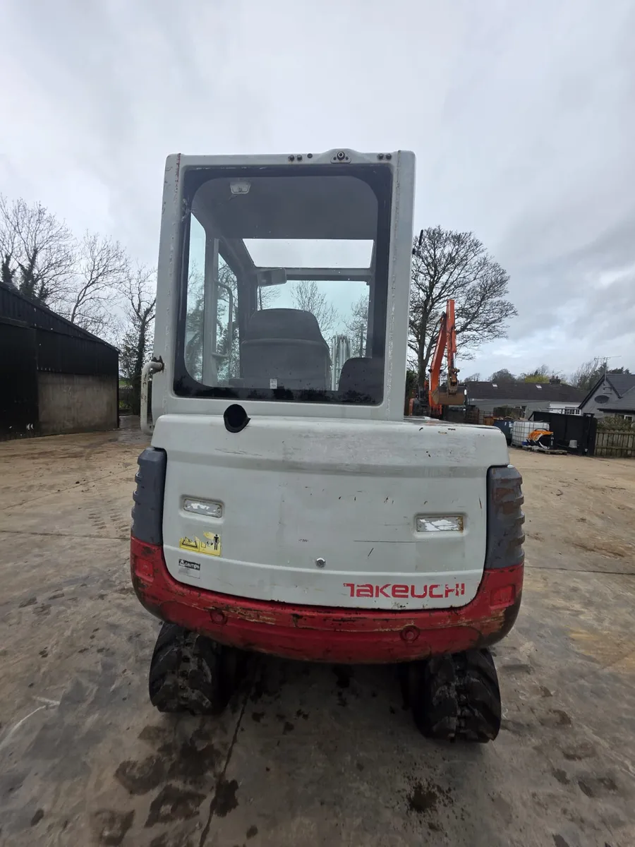 2009 TAKEUCHI TB228 - Image 4