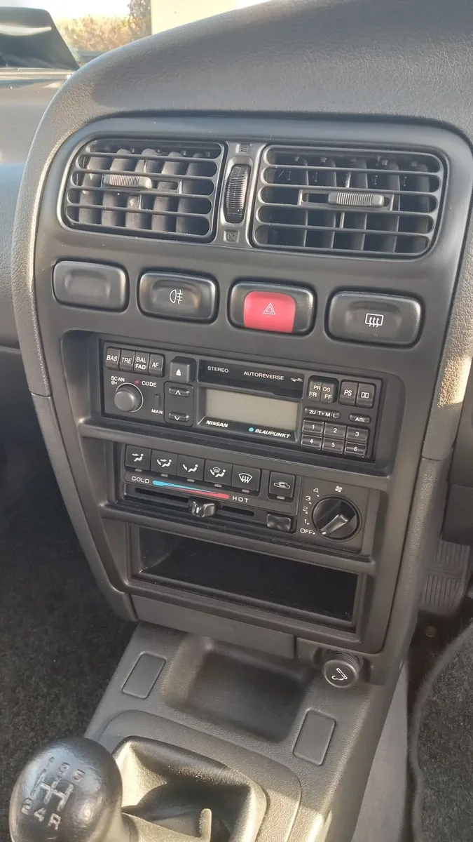 Nissan Primera P10 - Image 3