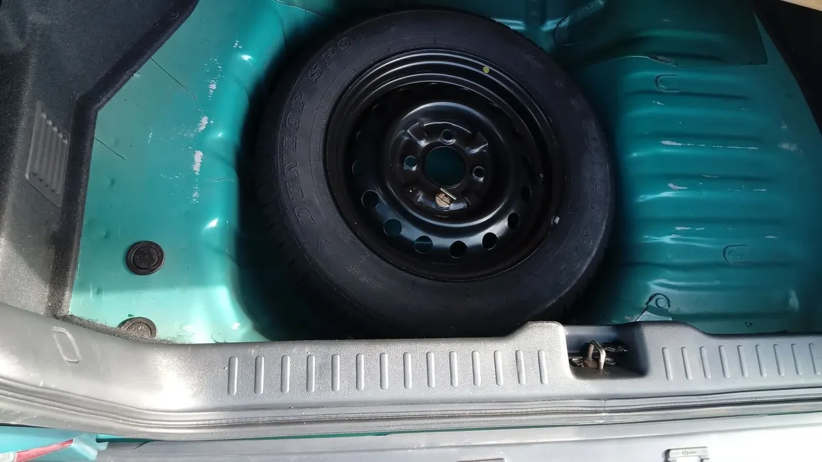 Nissan Primera P10 - Image 4