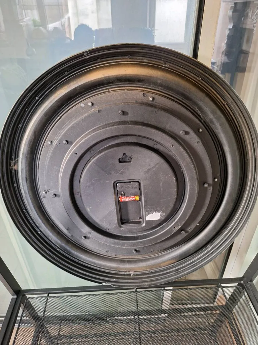 Large plastic Guinness clock read description - Image 3