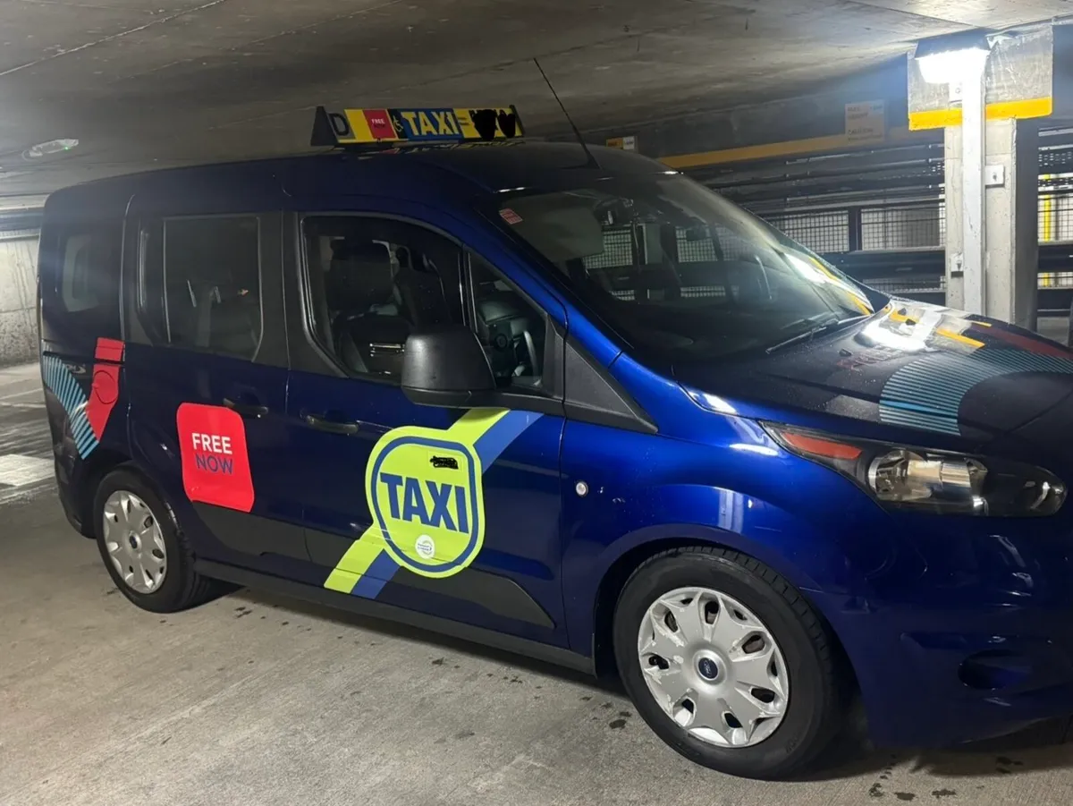 🔵taxi for rent🔵 - Image 1