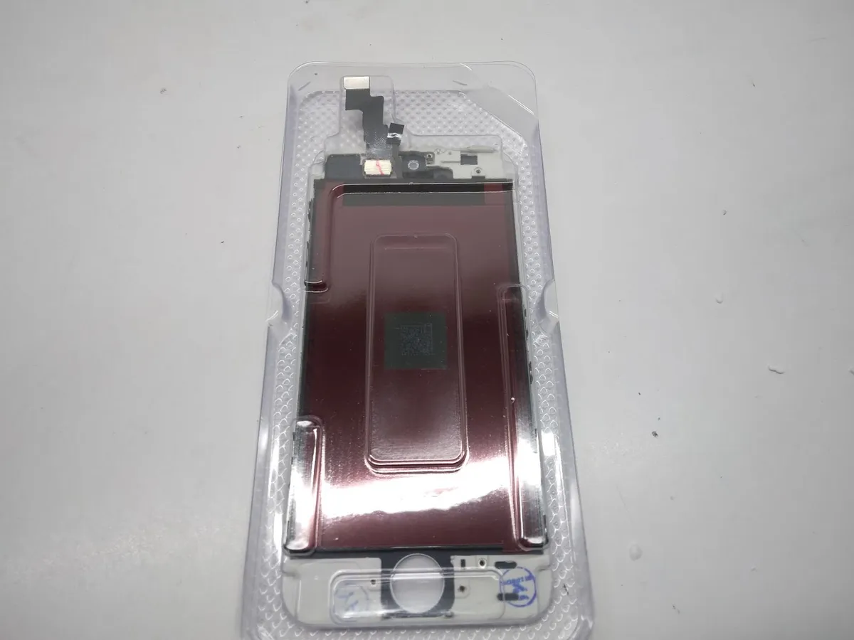 Online Auction Of Replacement Screens & More! - Image 2