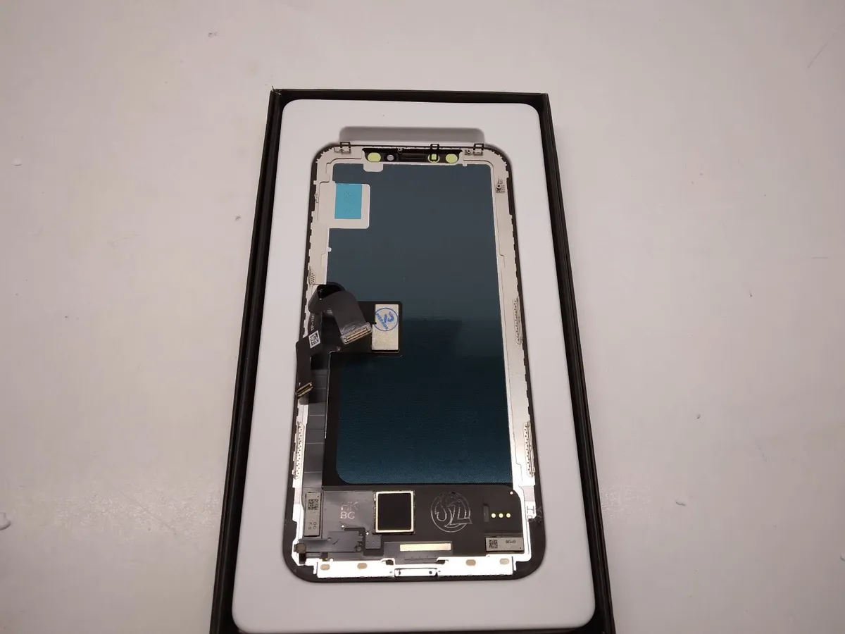 Online Auction Of Replacement Screens & More! - Image 4