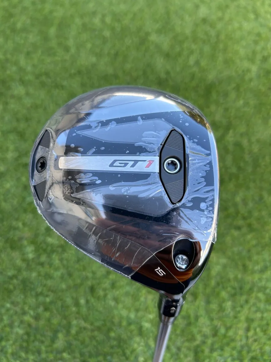 Titleist GT1 3 wood w/ upgraded shaft - Image 1