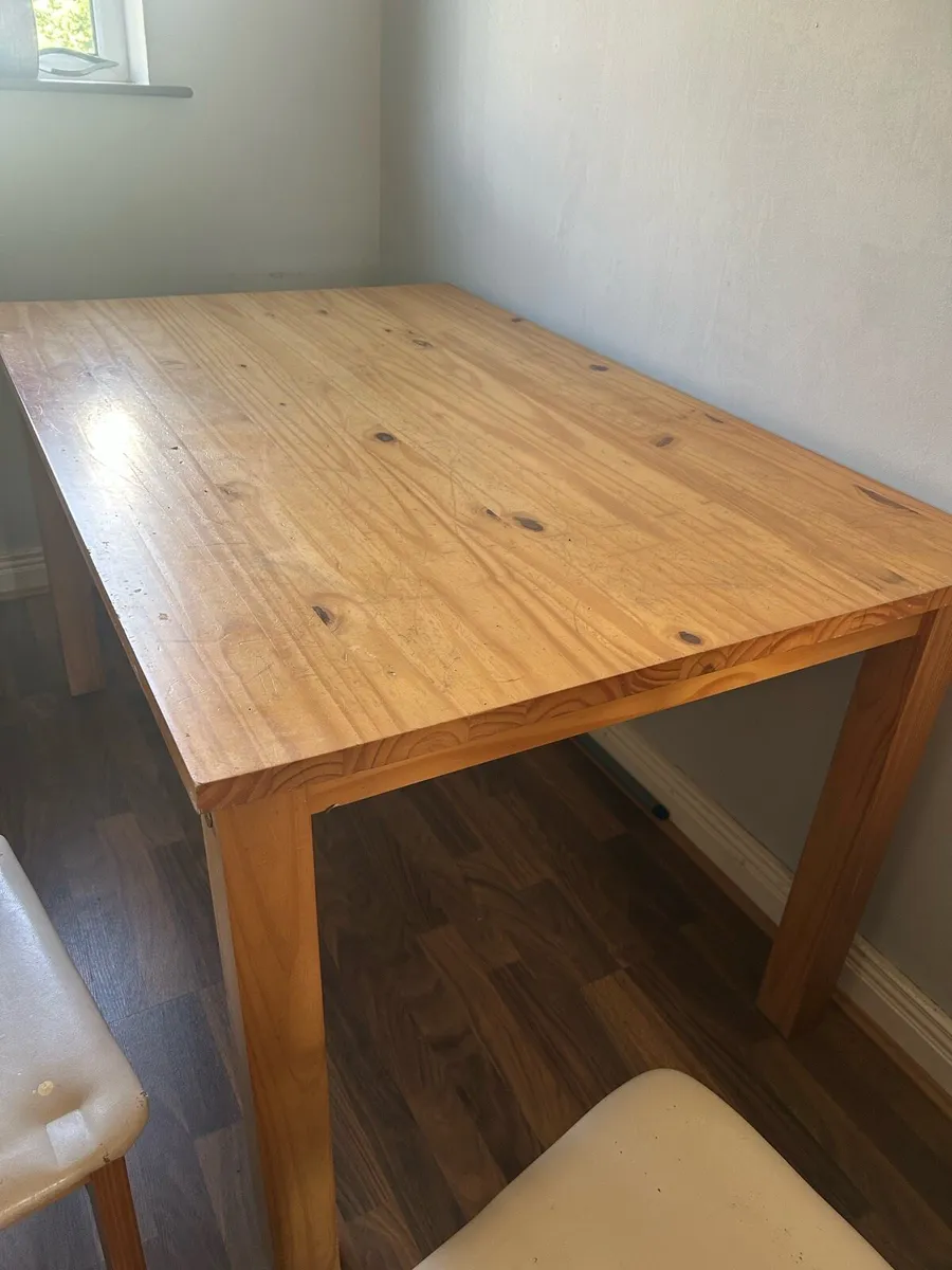 Dining table and 4 chairs - Image 2