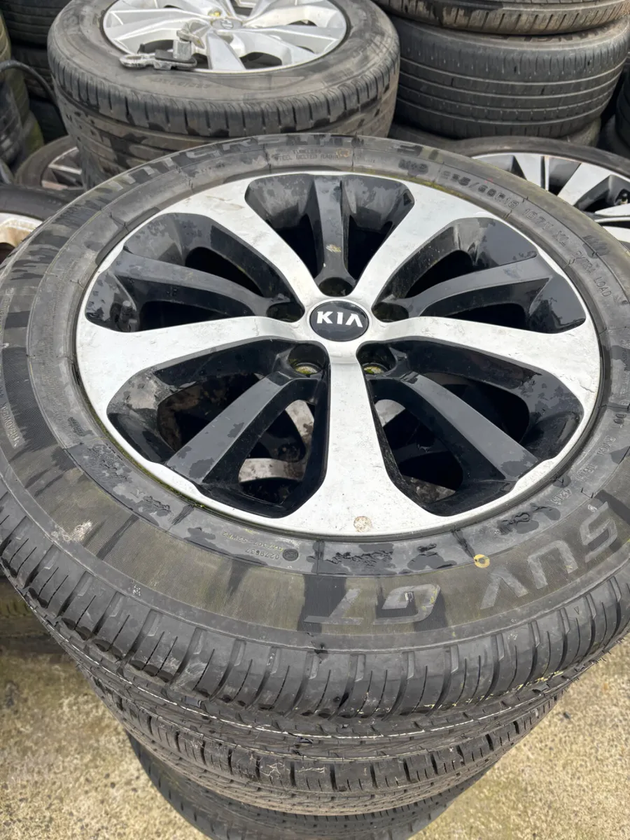 18” Kia Sorento Alloys - Image 1