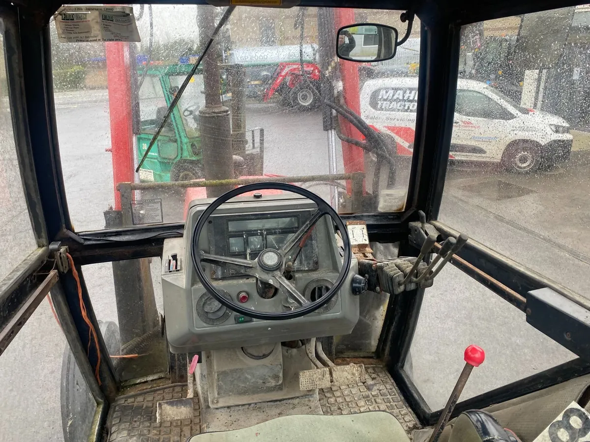 1988 Case 1394 tractor - Image 4