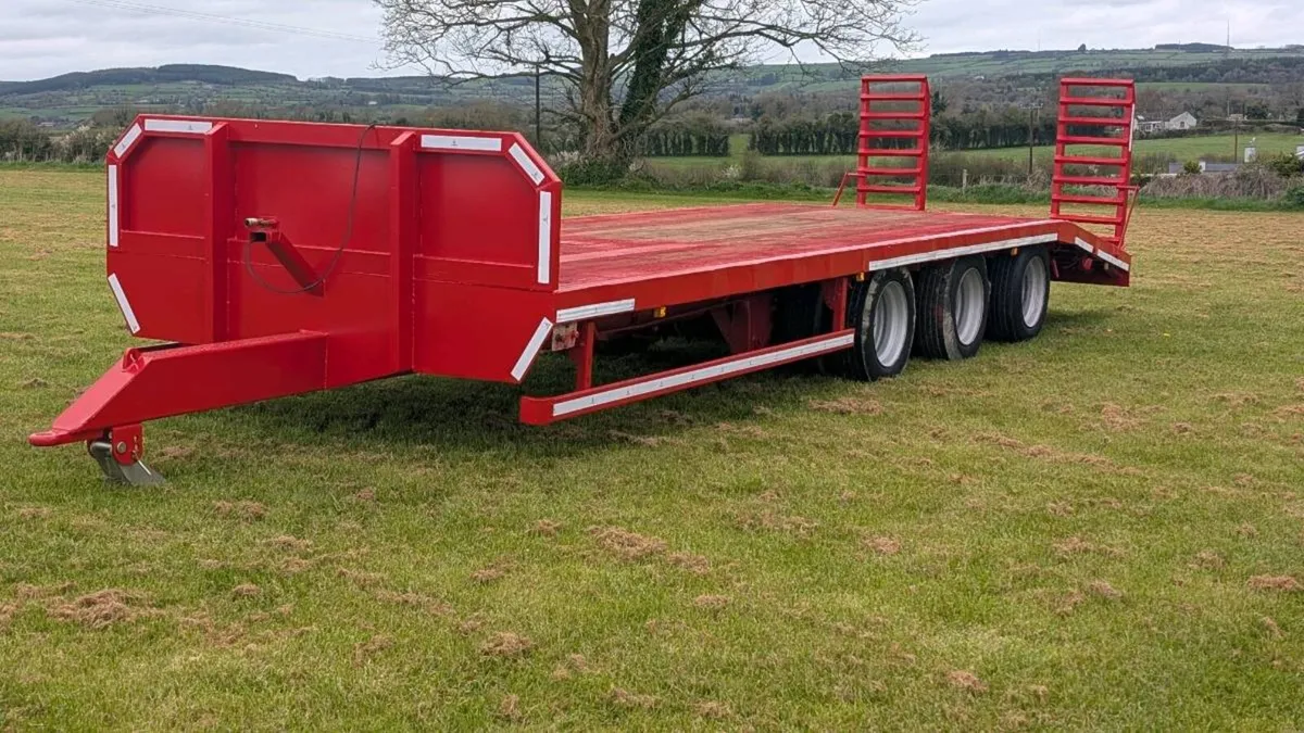 Low loader trailer - Image 1