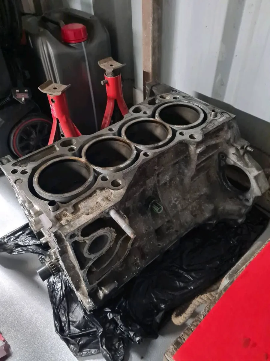 Honda k20a2 Bottom End And 5.84 Final Drive - Image 1