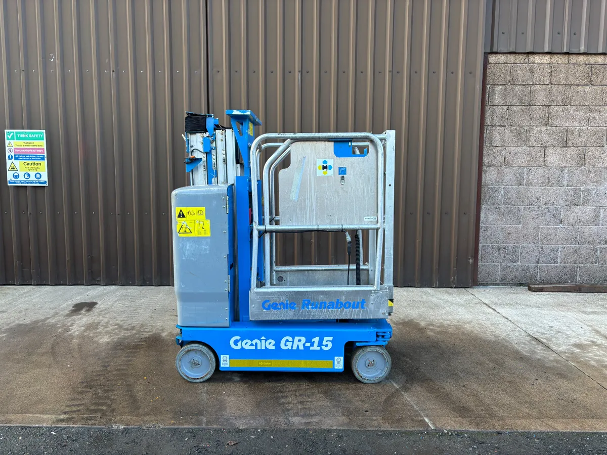 2018 Genie GR-15 Runabout Personnel Lift - Image 1
