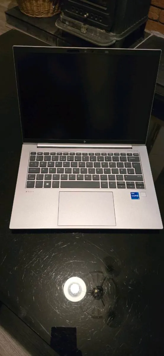 HP ZBook Firefly 14 G10 Mobile Workstation - Image 1