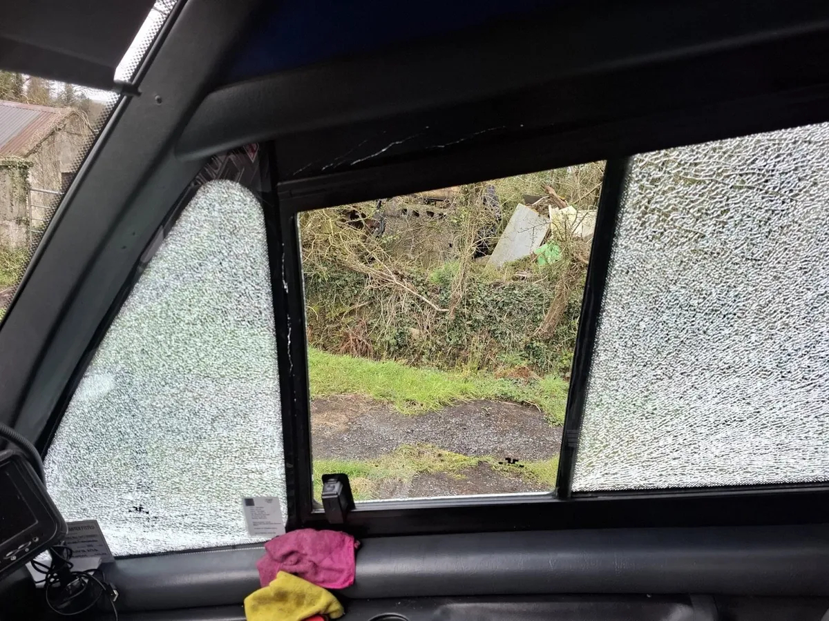 Wanted Mercedes Bus Window - Image 2