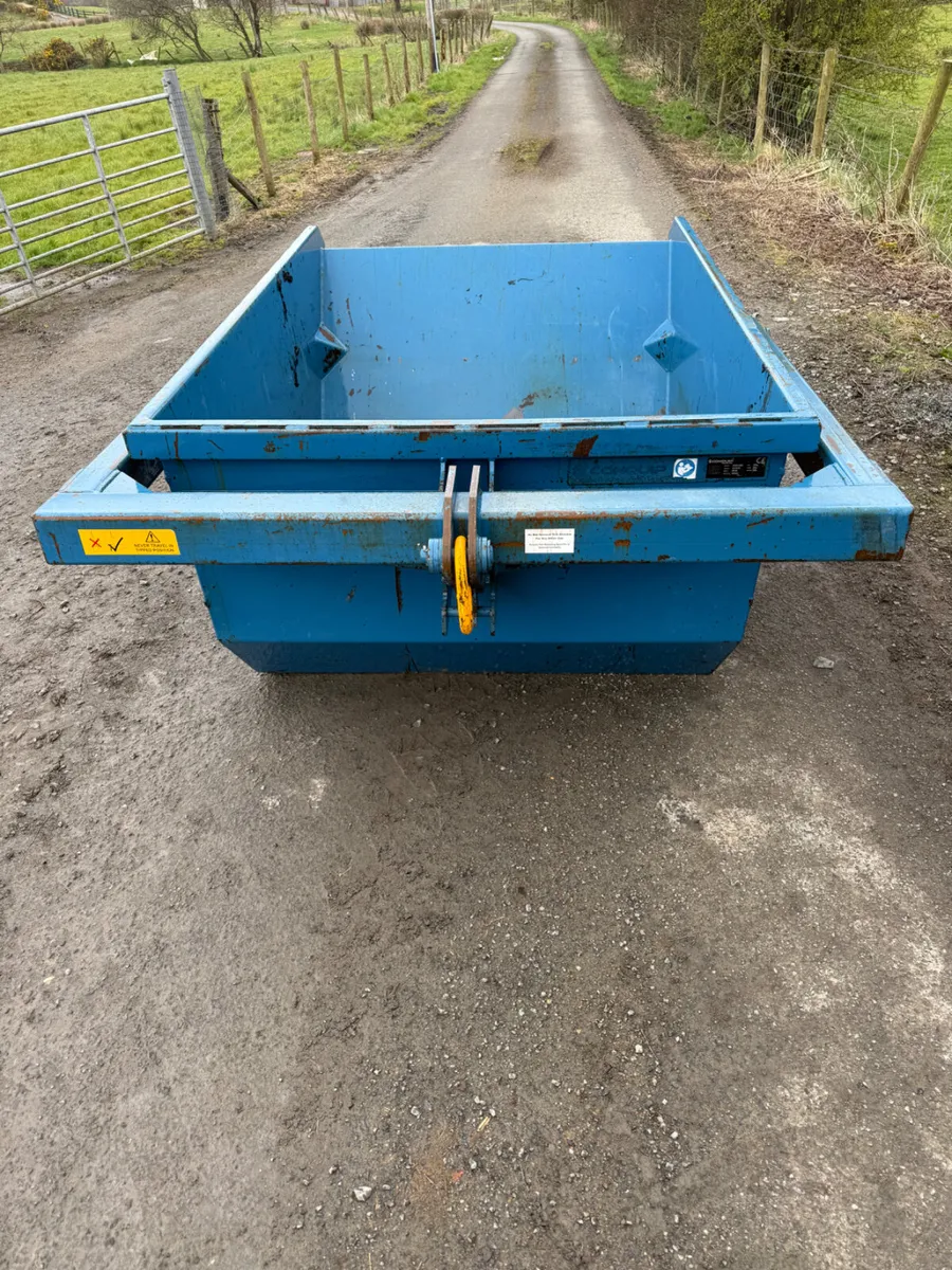 Crane Boat Skip - Image 3