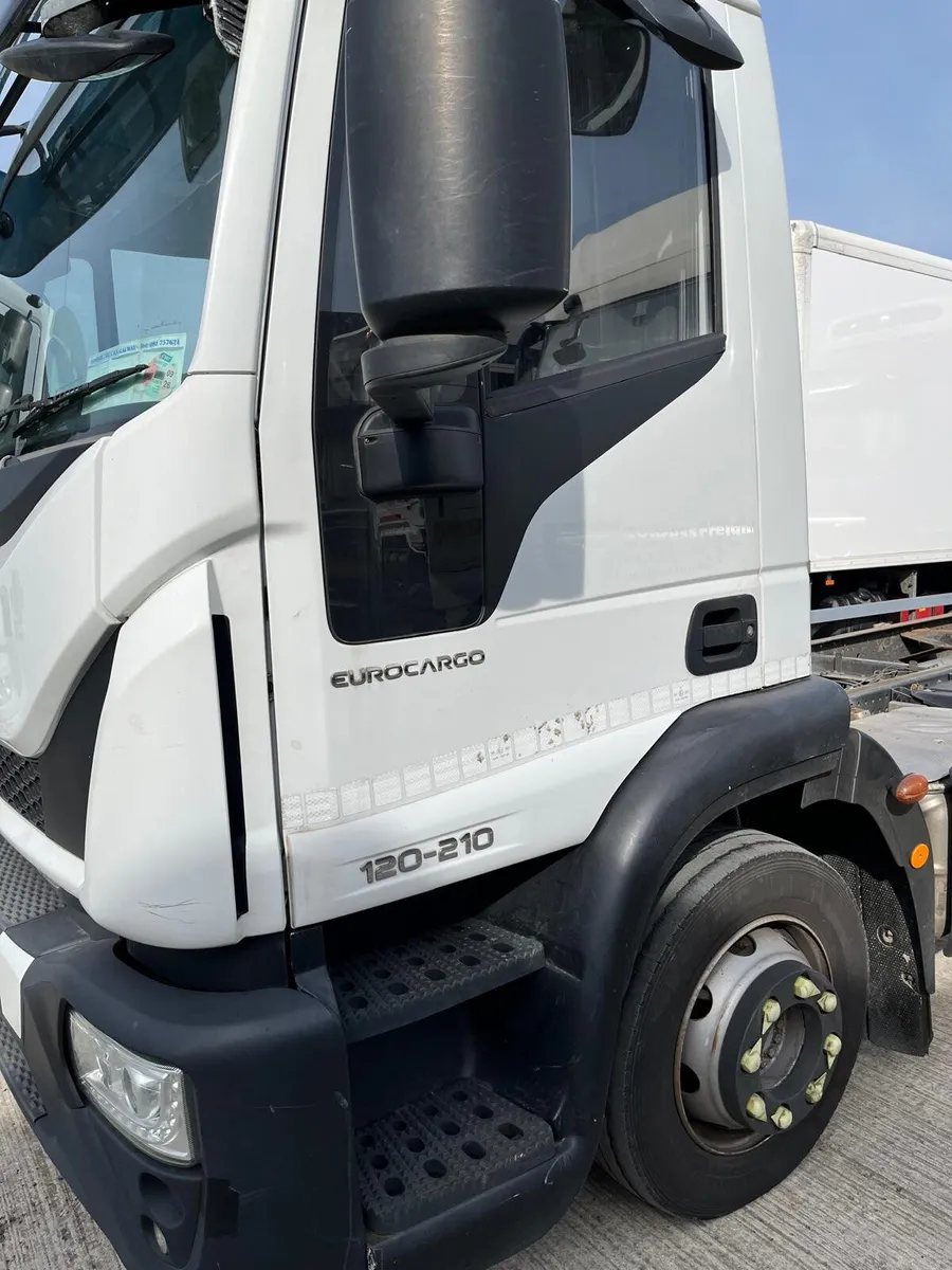 2019 Iveco Eurocargo 120-210 Chassis Cab - Image 2