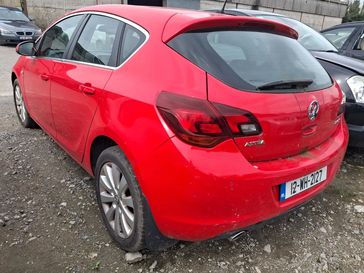 2012 Opel Astra Elite parts - Image 3