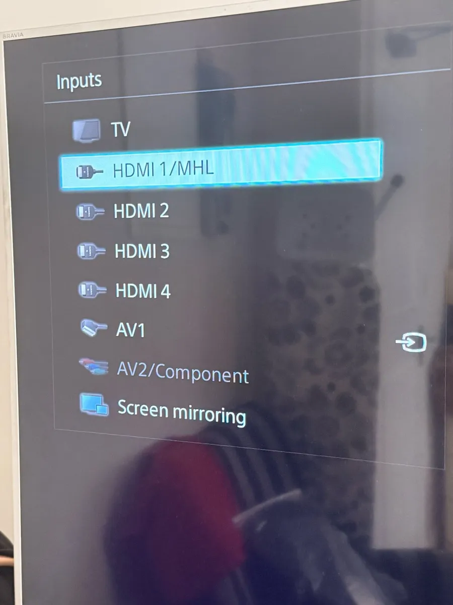 Sony 42 inch LED TV with wall mount and remote - Image 2