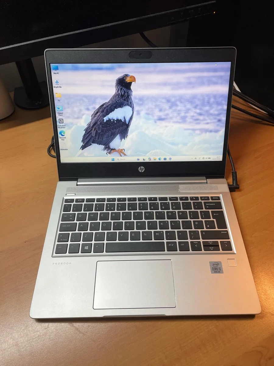 Hp laptop i5 pro 10gen 8/256 win 11 pro - Image 1