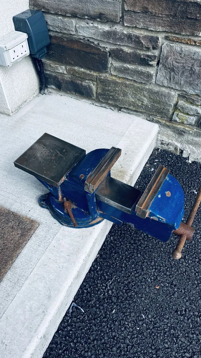 Heavy duty Multifunctional Bench vice - Image 3