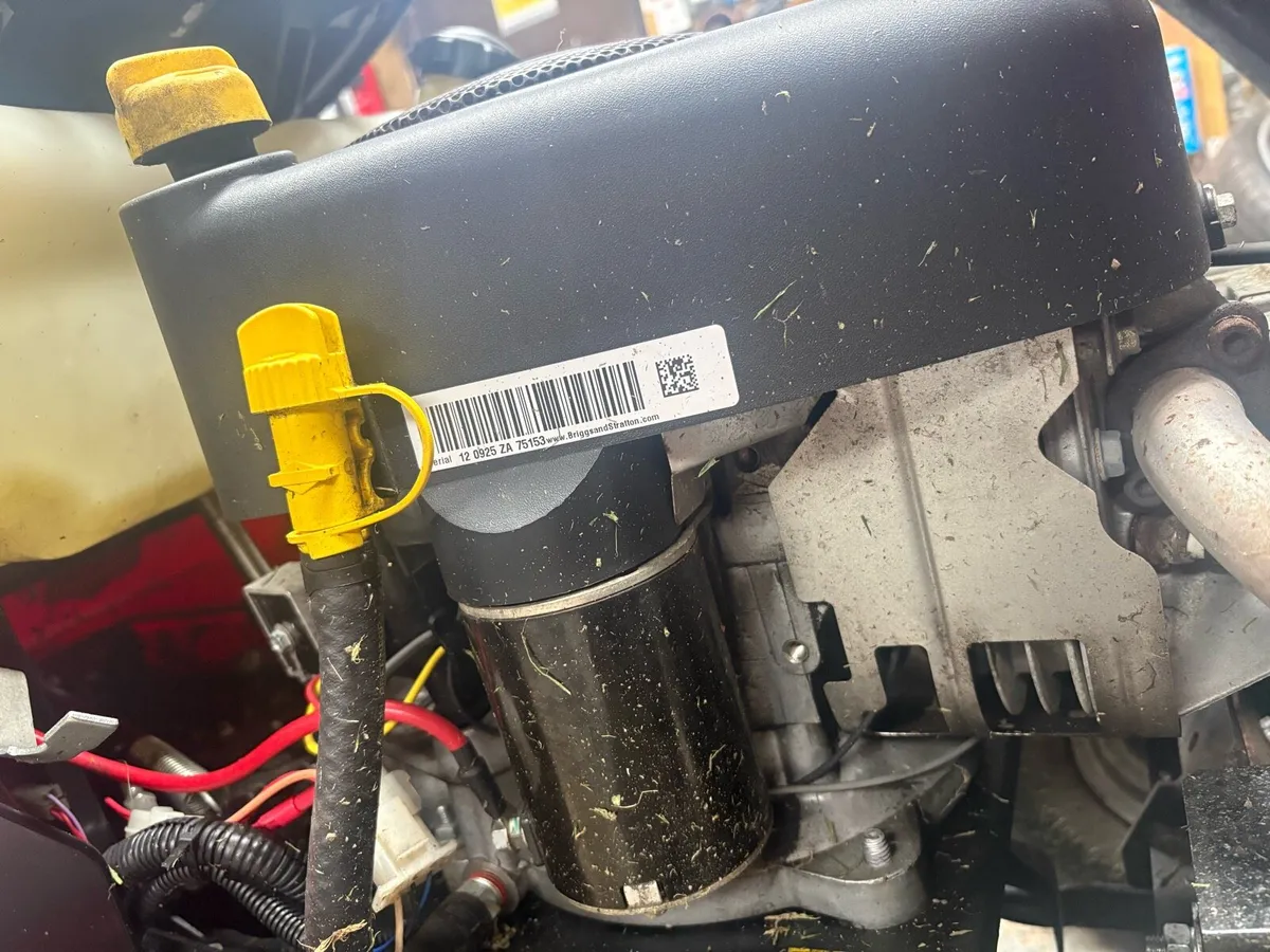 Castle garden lawnmower - Image 4