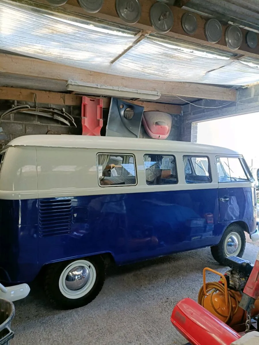 1964 rhd split bus - Image 1