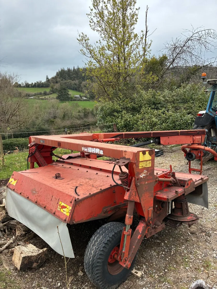 Kuhn 10ft fc 300G conditioner mower - Image 3