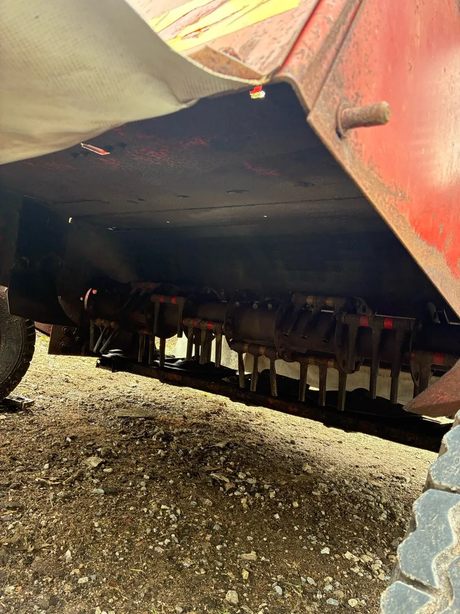 Kuhn 10ft fc 300G conditioner mower - Image 4