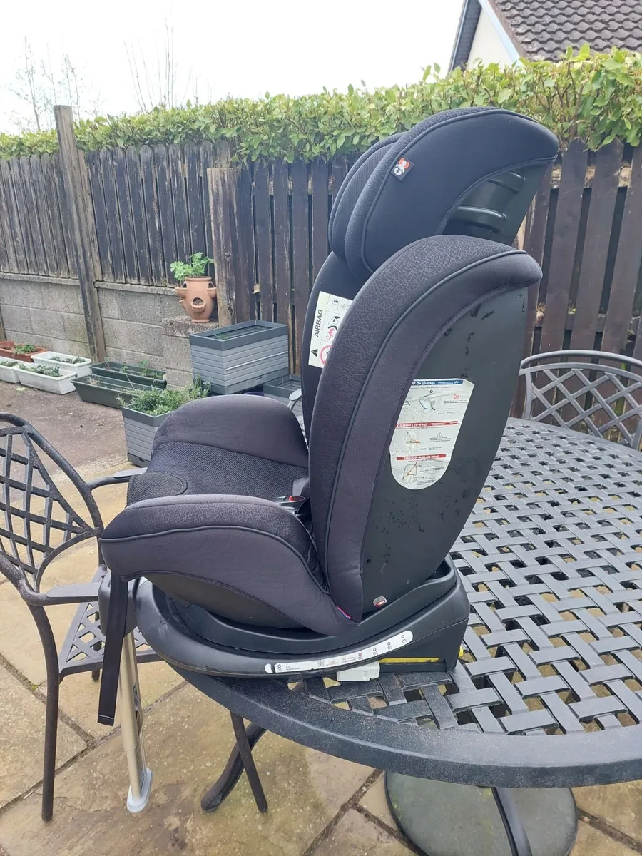 Car seats - Image 4