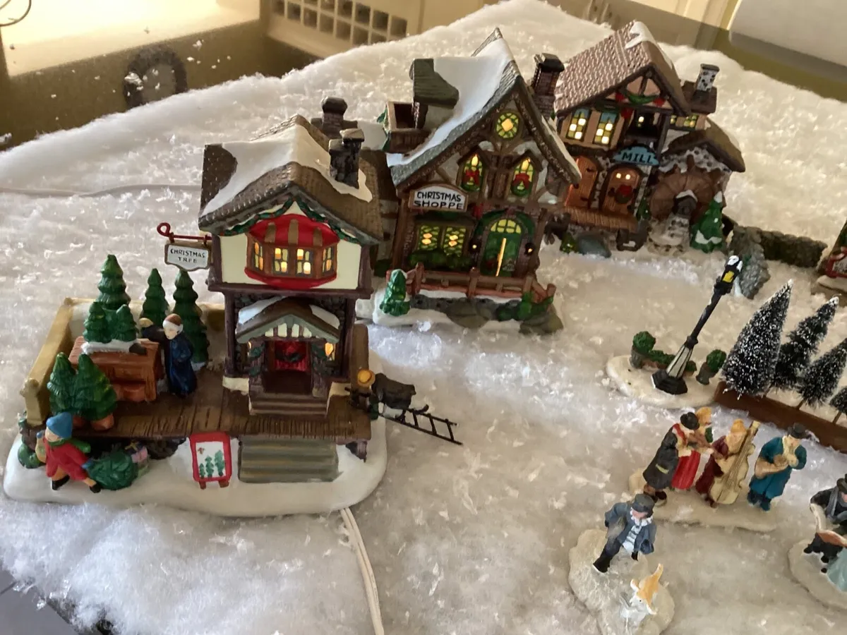 Christmas Village Scene - Image 4