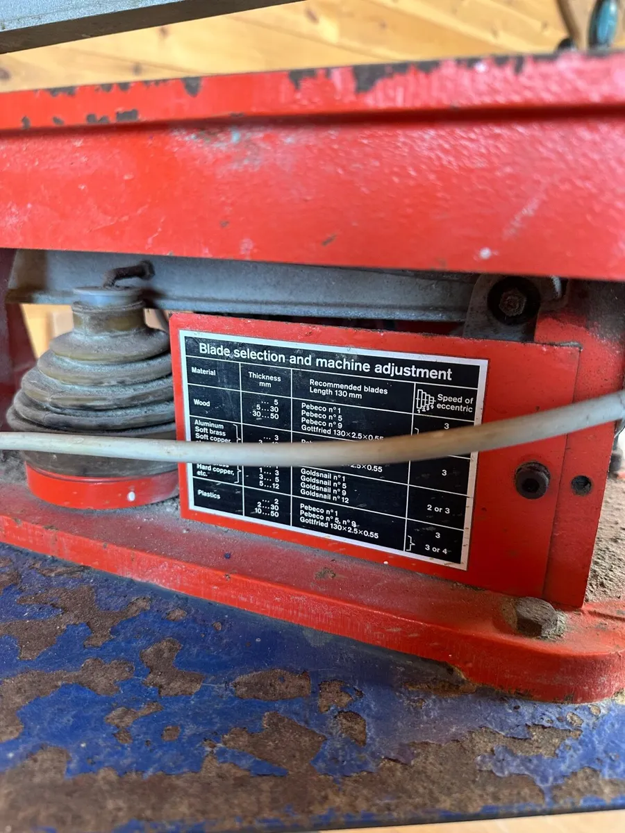 hegner  scroll saw  heavy duty - Image 3