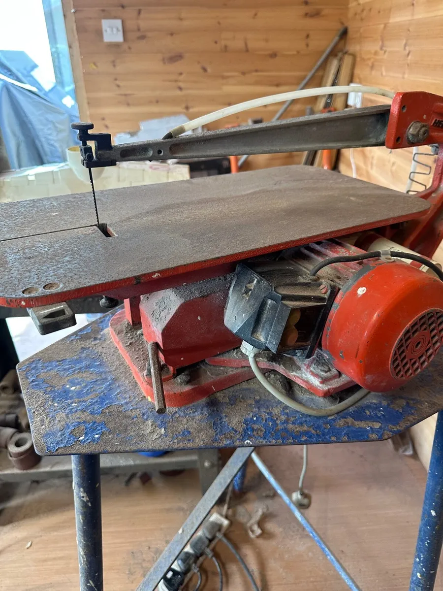 hegner  scroll saw  heavy duty - Image 1