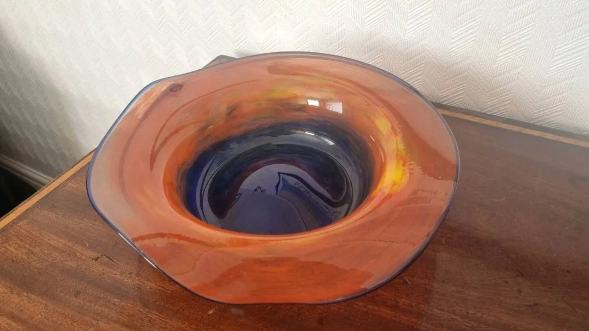 Vintage Art Handmade Crystal Glass Centerpiece - Image 3