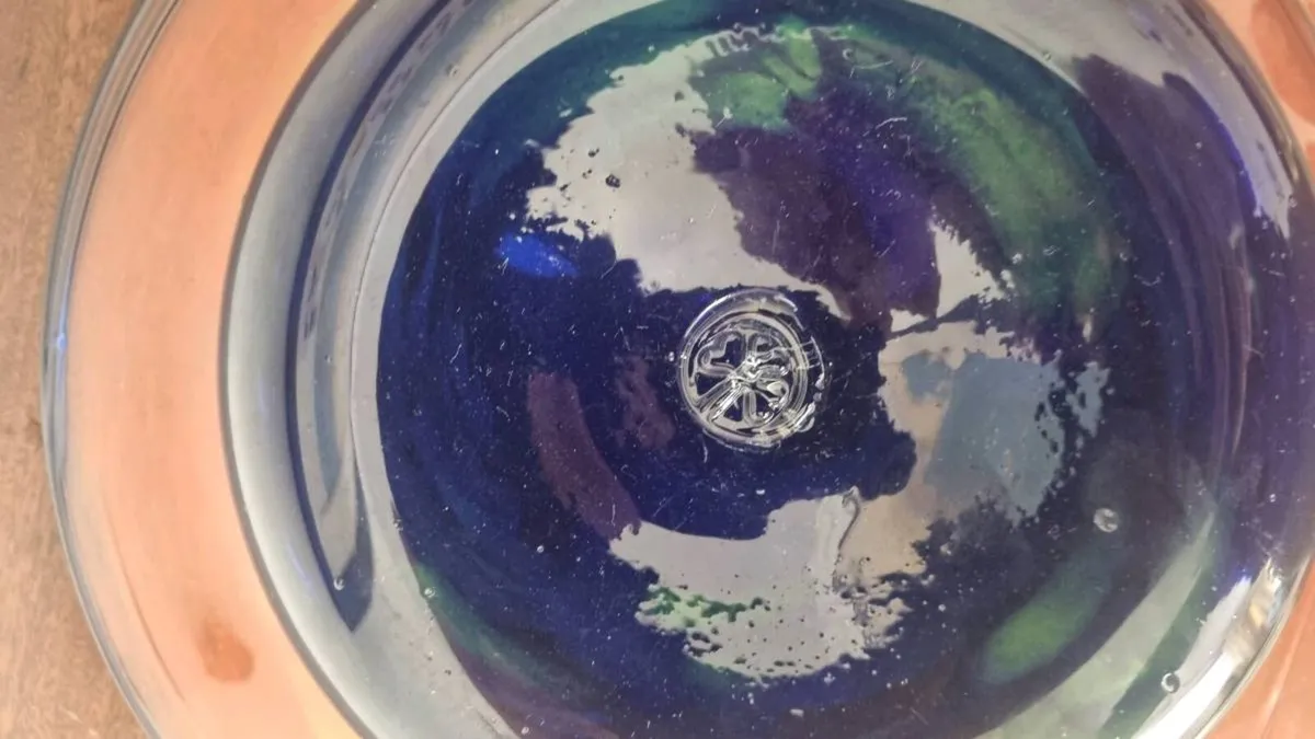 Vintage Art Handmade Crystal Glass Centerpiece - Image 4