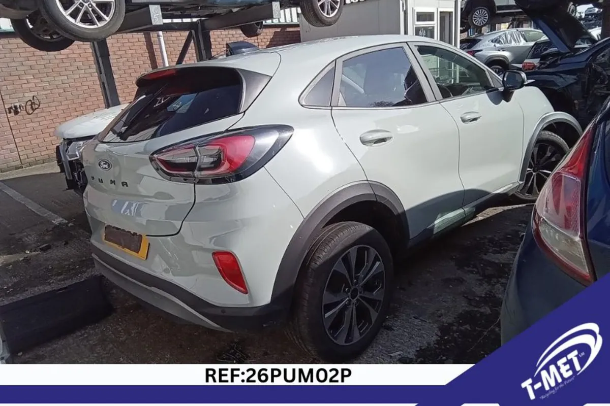 2025 FORD KUGA BREAKING FOR PARTS - Image 1