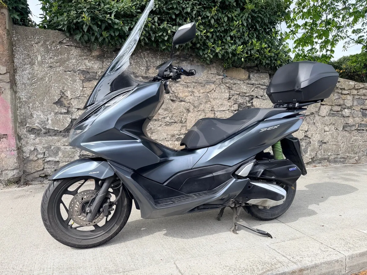 Honda PCX 125 - Image 2